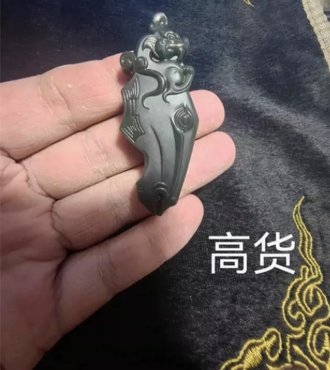 极品一细青玉 龙马精神,双面雕工购买配精没...