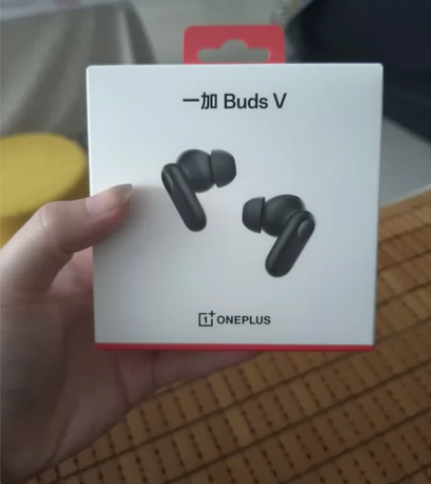 全新未拆封正品一加 buds V 耳机，买...