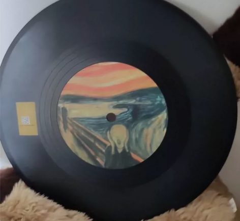 仿唱片摆件 呐喊 带支架 感兴趣的话点“我...