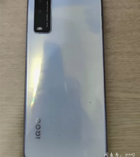 二手vivo iqoo u3x标准版 银色...