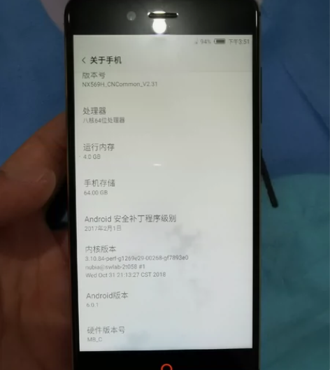 外观几乎全新，手机无维修正常使用，电池肯定...