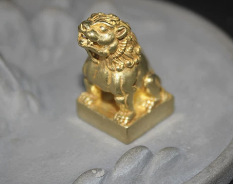 仿石狮铜印钮 品名：仿石狮铜印钮 尺寸：印...