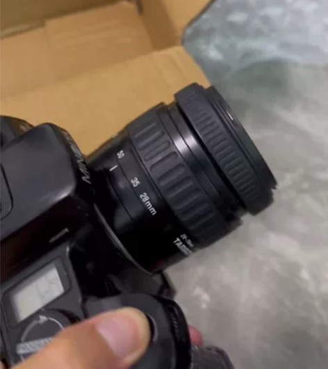 腾龙28-70   3.5-4.5 美能达...