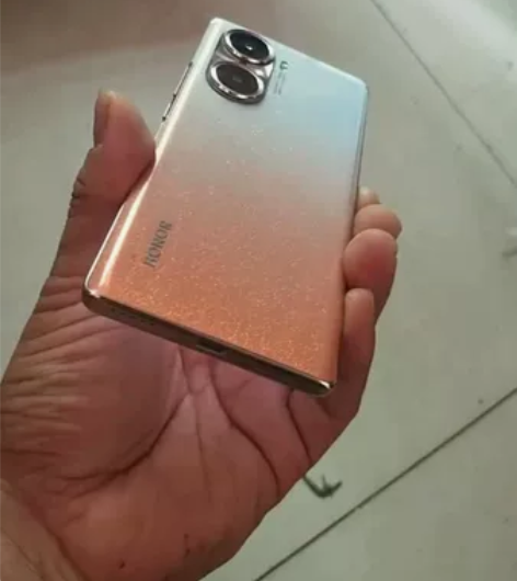 荣耀60曲面屏高配九九新8+256G 全原...