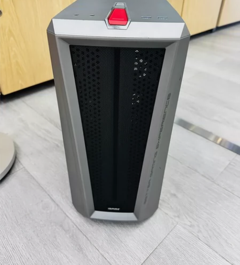 七彩虹M380机箱 二手拆机。 换成了 网...