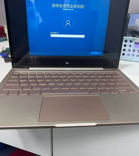 小米笔记本  有划痕有使用痕迹  能用 感...