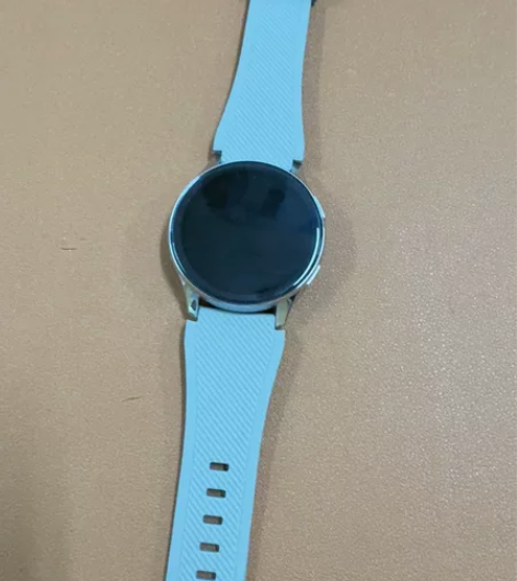 一加Watch 感兴趣的话点“我想要”和我...