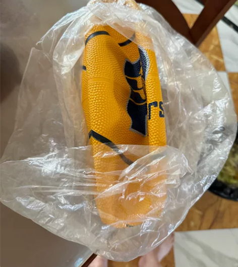 溧水区，篮球，全新，没用过。25包邮。 感...