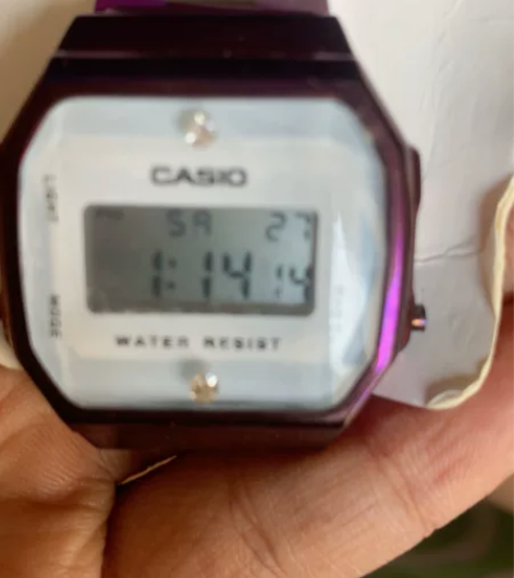 卡西欧小方块 朋友送的便宜出 感兴趣的话点...