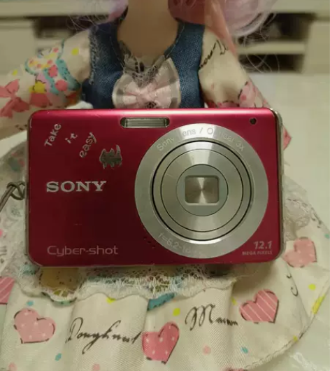 索尼w190 ccd 功能完好！ 闪光灯正...