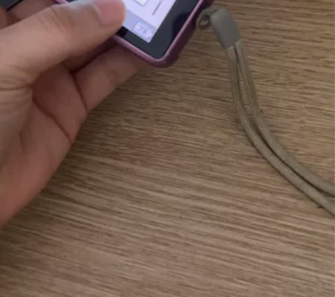 索尼tx66 成色如图可以开机、触屏点不了...