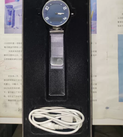 联想智能手表，嘎嘎新，几乎99.999新，...