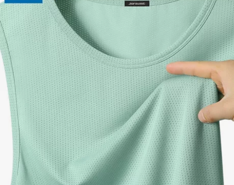 全新真维斯男款豆绿色无袖T恤短袖，速干面料...