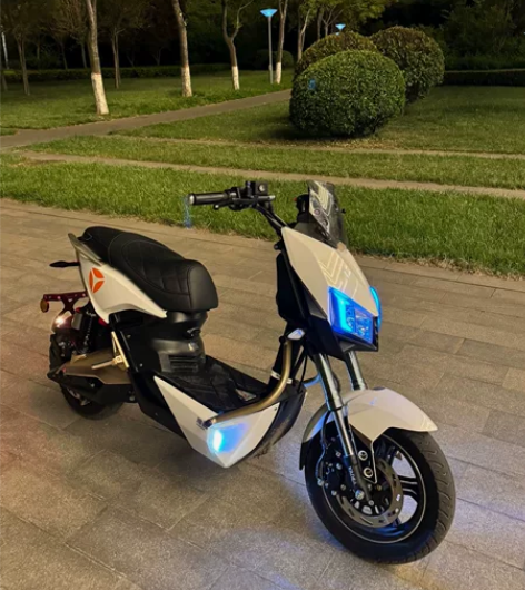 白金雅迪x5 23年5月 雅迪x5 雅迪x...