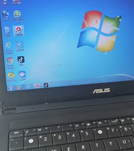 闲置华硕笔记本配置看下图，屏幕、键盘、触摸...