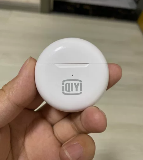 爱奇艺耳机 感兴趣的话点“我想要”和我私聊...