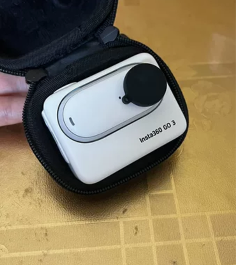 32g,略微使用痕迹主机,其他没拆开过,基...