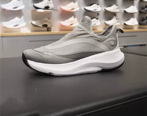 李宁2024新款运动鞋男女SOFT GO清...