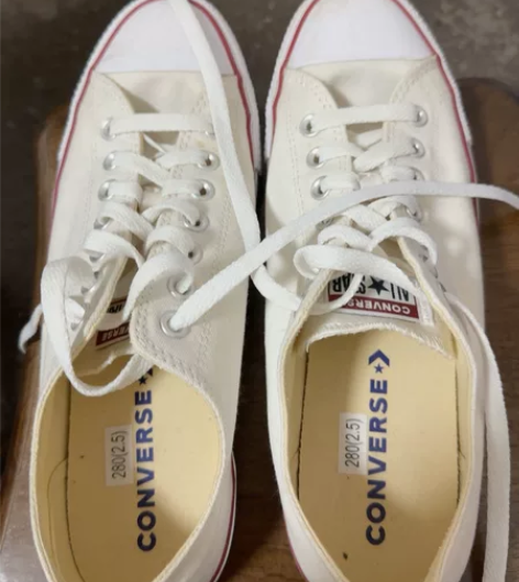 闲置匡威帆布鞋43码，保真，100块钱 感...