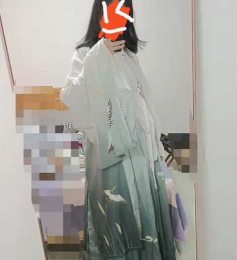 恋霜 岳阳楼记汉服 可直拍,放假回来发货 ...