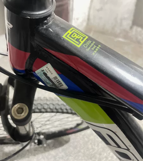 上海永久山地自行车，26寸轮毂，9新，正品...