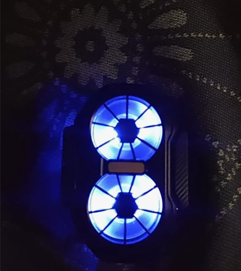 新款双风扇手机散热器静音充电式无线降温神器...