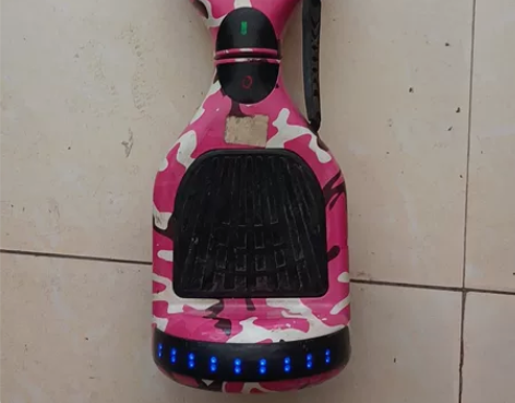 超盛电动平衡车 用不上了特价处理?轻微使用...