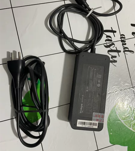 小米 米家 42v 平衡车 充电器 型号：...