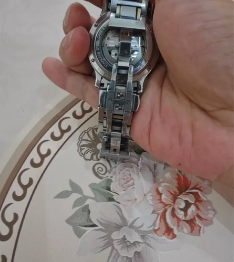 天王手表自己带了几年，原价3000多，一直...