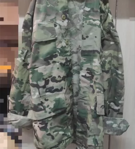 mc迷彩服一套 适合偏瘦的173cm/58...