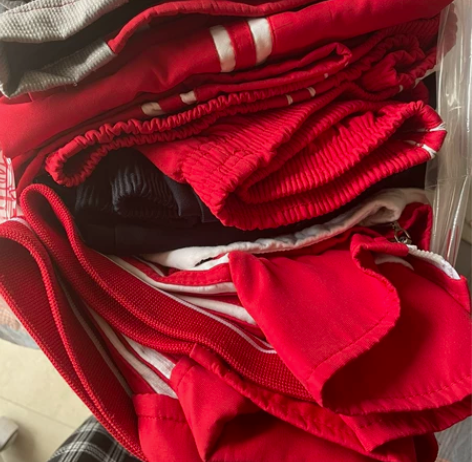 雁塔区红星小学男生校服（全新145码蓝礼服...