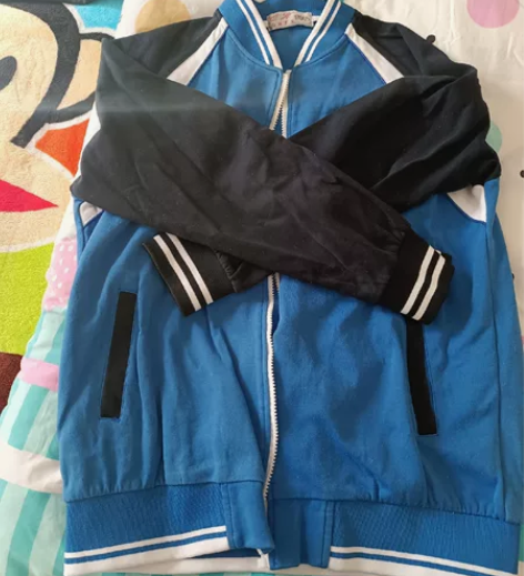 校服外套(可当运动外套)   尺码:170...