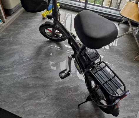 正步电动车买来只骑过3次，因其它原因一直放...
