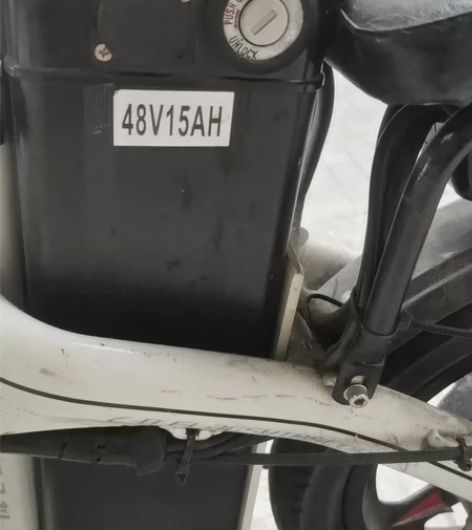 正步折叠电动车,发票齐全,买的时候2288...