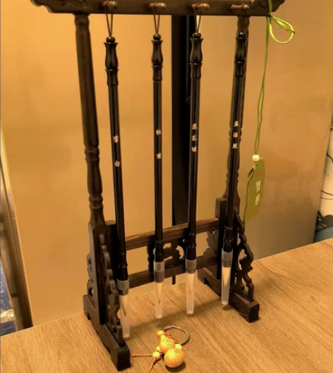 朋友书法店不开了，帮卖一套文昌毛笔4支+笔...