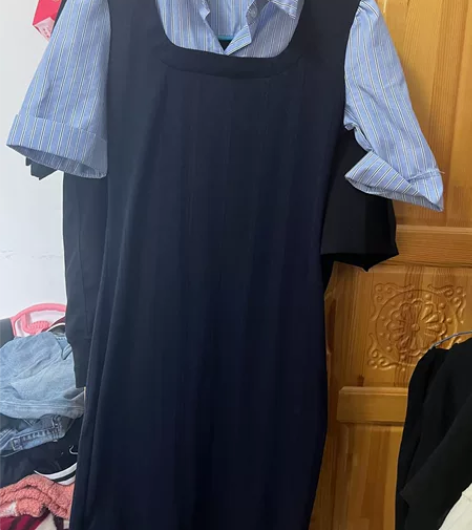 30 学生带领带 真的只穿过一次 感兴趣的...