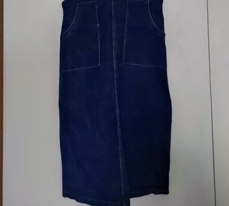 牛仔背带裙女显瘦女装中长款宽松显瘦连衣裙背...