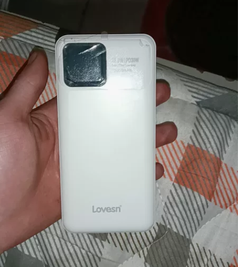 刚买了1个月用了几次的充电宝20000毫安...