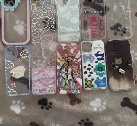 iphone13手机壳 全新(送品胜钢化膜...