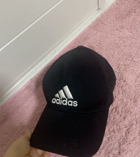 阿迪达斯棒球帽 95新正品 适合女孩子的头...