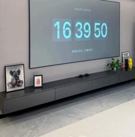 转卖原价5299元投影仪家用超高清4K高清画质小米无线百寸投...