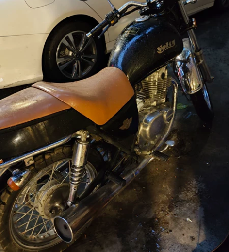 纯进口，一直全合成，铃木猪250.部分翻盖...