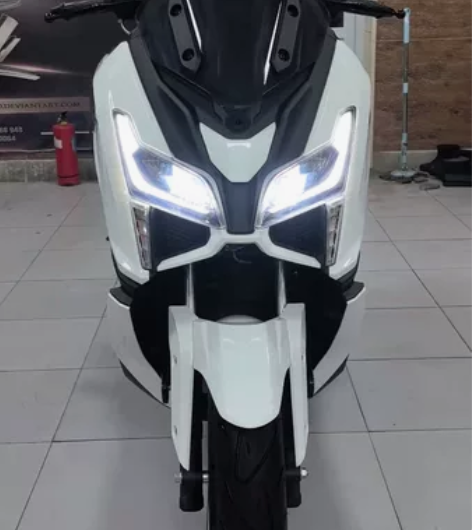 新到23年隆鑫无极sr150GT，高配，水...