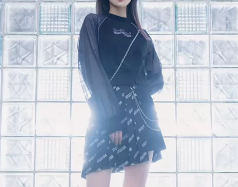 徐娇织羽集百褶裙女新款短裙高腰a字不对称链...