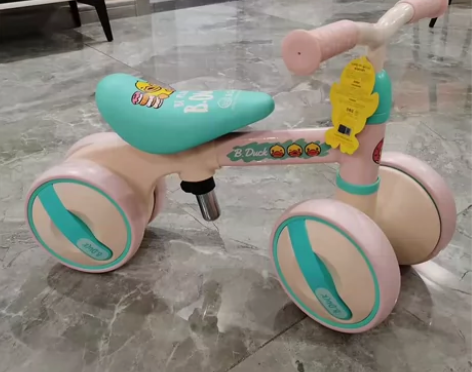 乐的小黄鸭儿童平衡车1一3岁宝宝滑步婴儿学...