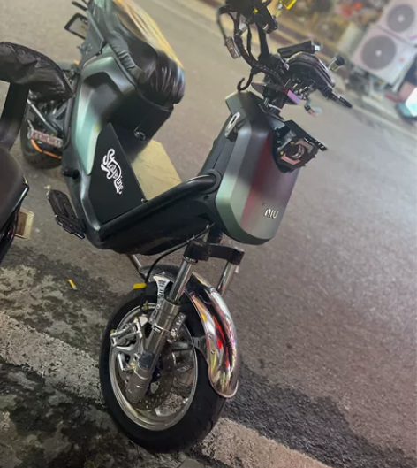 小牛UB全部改装最好的，带电池60W的刚买...