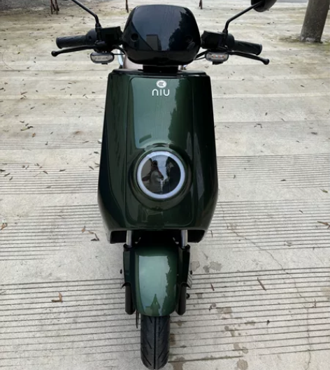 9.5成新2023款小牛N1S动力版，车子...