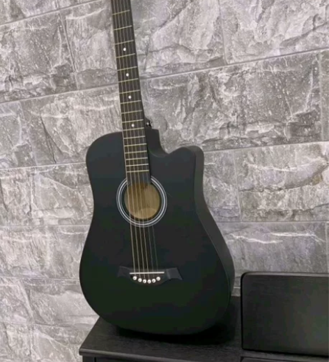 辞职回家带不走了，朋友送的原价一千多几乎新...