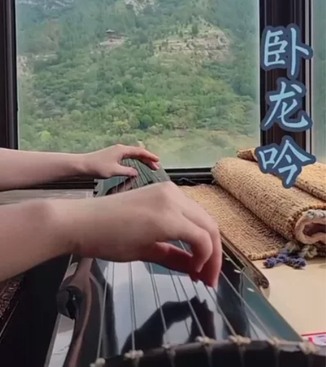 闲置出三千多元级演奏级古琴，百年老杉木，全...