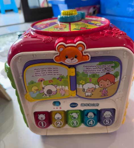 品牌如图，有这么新，有正常使用痕迹，娃儿以...